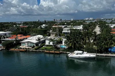 10000 W Bay Harbor Dr #PH4 1