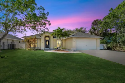 1301 Carlton Court 1