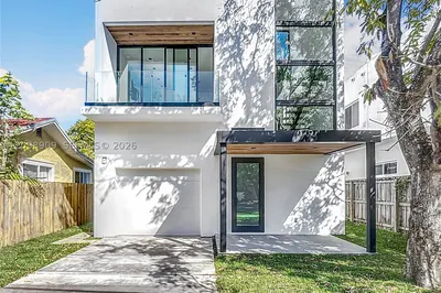 3069 SW 27th Ter 1