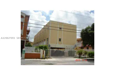 928 SW 3 #207 1