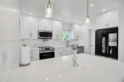 12140 NE Miami Ct 1