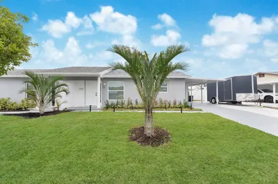 1115 Stillwater Drive 1