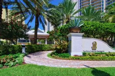2700 N Ocean Drive #1502b 1