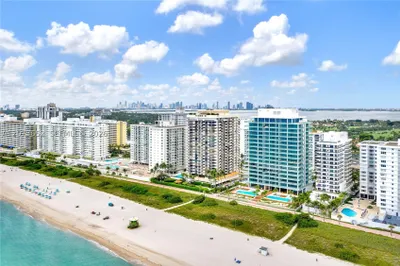 5757 Collins Ave #507 1