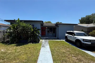 3332 NW 51st St 1