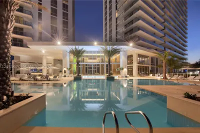 16385 Biscayne Blvd #2601 1