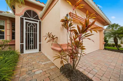 11200 SW Birch Tree Circle 1