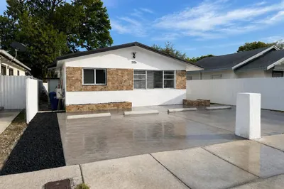 2126 NW 47th Terrace 1