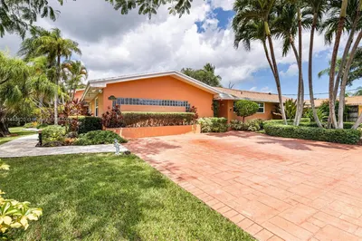 10545 SW 87th Ave 1