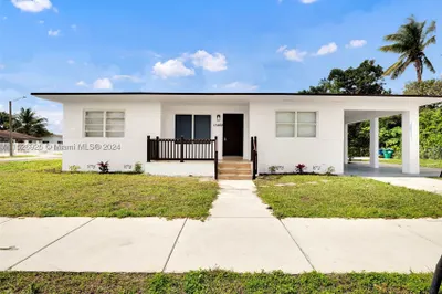 11400 NW 13th Ave 1