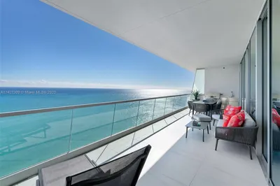 18501 Collins Ave #3403 1