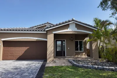 4572 SW 14th Street 1