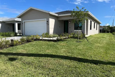 282 SW 2nd Ct 1