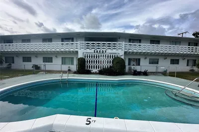 3847 S Circle Drive #4 1