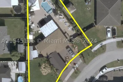 11040 SW 217th Ter 1