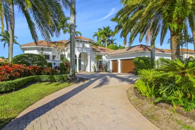 1186 Breakers West Boulevard 1