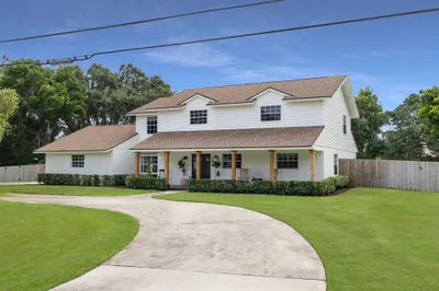 867 Whippoorwill Row 1