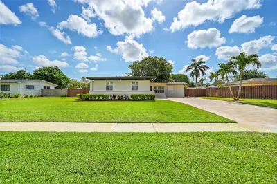 612 Orchid Dr 1