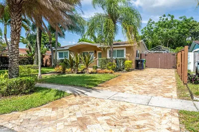 1501 SW 35th Ter 1