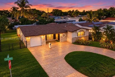 7949 Coral Blvd 1