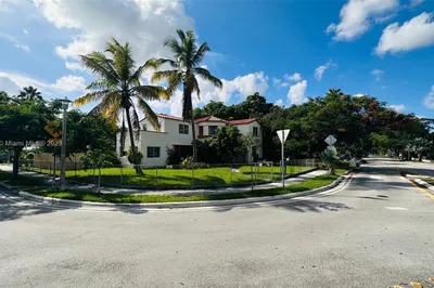1414 SW 19th Ave 1