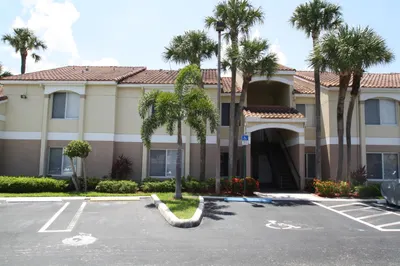 815 W Boynton Beach Boulevard #10-203 1