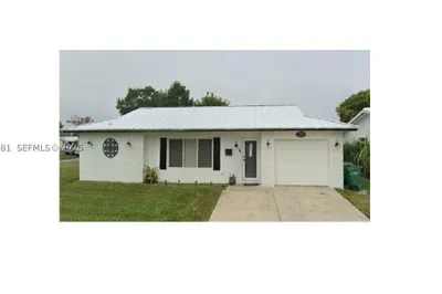 7101 NW 68th St 0 1