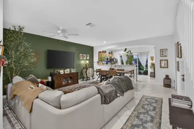 13433 Georgian Court 1