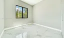 2260 E 9th Ave Photo