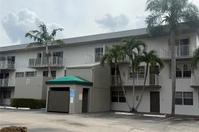 7510 SW 152nd Ave #B202 1