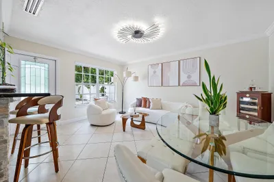 904 Ortega Road 1