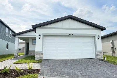 13669 SW Vine Drive 1