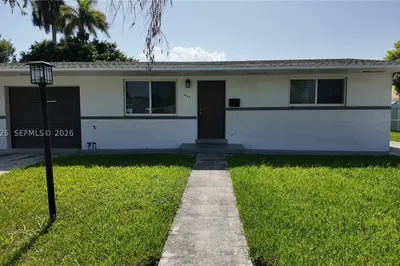 220 SW 80th Ave #220 1