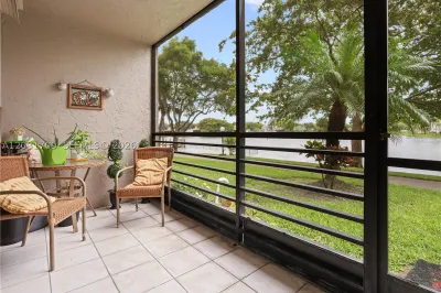901 Colony Point Cir #112 1