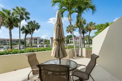 1141 Marine Way E #Hth 1