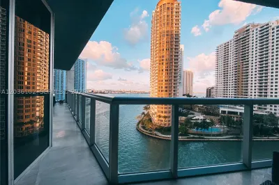 465 Brickell Ave #1101 1