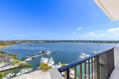 1208 Marine Way #901 1