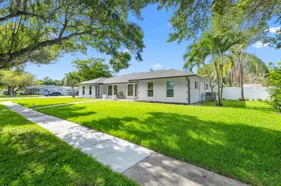 7381 NW 9th Street 1