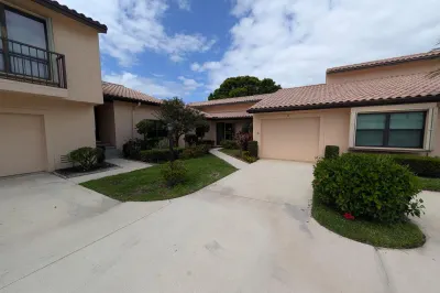 3744 SW Quail Meadow Trail #B 1