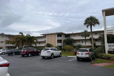 2811 S Garden Drive #110 1
