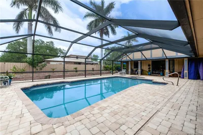 1102 Fleetwood Lane 1