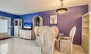 81 Farnham D Photo