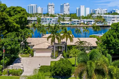 600 SE 28th Ave 1
