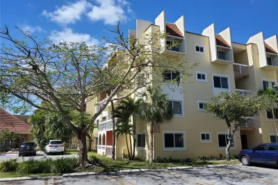 7705 Camino Real #B401 1