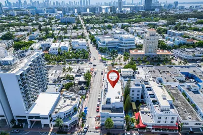 1100 Collins Ave #310 1