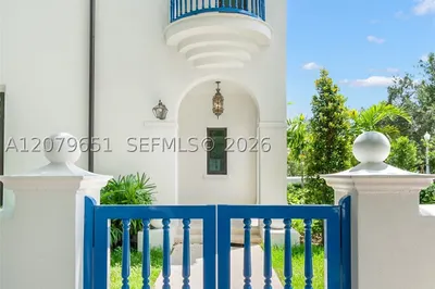 550 Malaga Ave #Villa 1 1