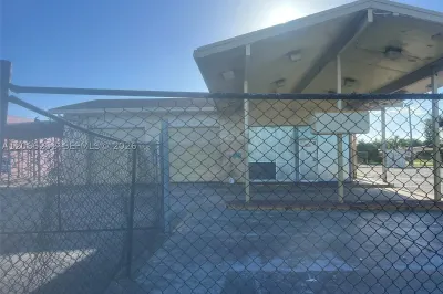 1391 NW 31 Ave 1