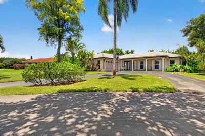 9404 NW 37th Court 1