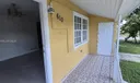 610 E 6th Pl Photo