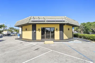 888 E Coast Avenue 1